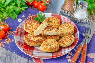 Куриные оладьи с манкой