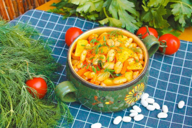 Тушеный картофель с фасолью