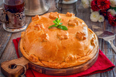 Курник классический с курицей и картошкой и блинами