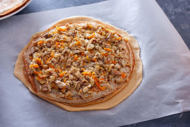 Курник классический с курицей и картошкой и блинами