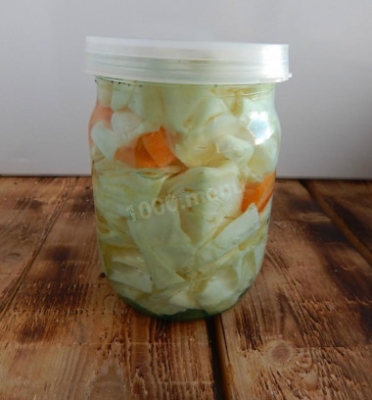 Капуста маринованная в банке на зиму