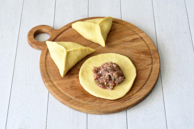 Пирожки с мясом в аэрогриле