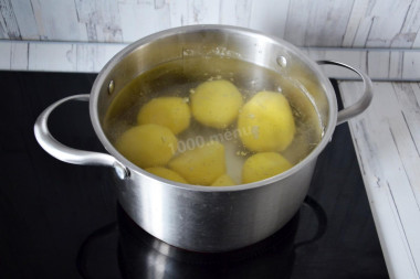 Картофель в молоке в духовке