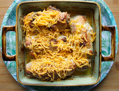 Рулетики из свинины с начинкой в духовке